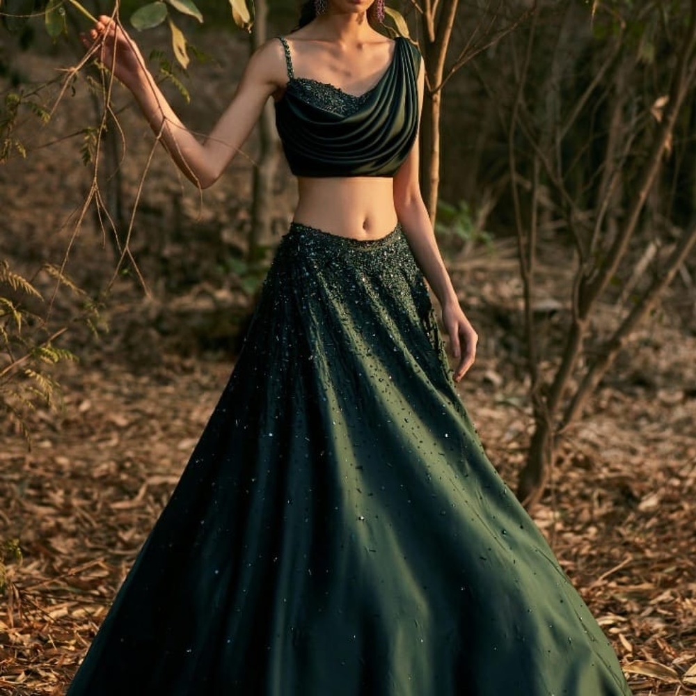 Pooja Peshoria emerald green lehenga